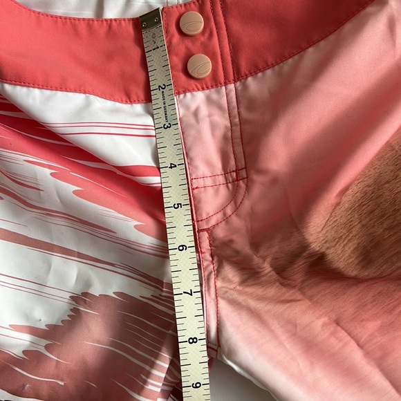 NWT Oakley Women Swim Shorts SZ-3/4 - Picture 11 of 11